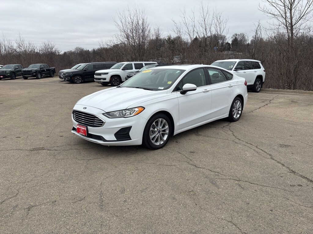 Used 2020 Ford Fusion Hybrid SE Sedan