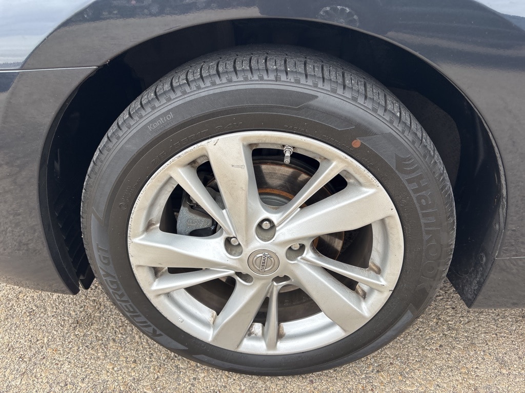 Used 2013 Nissan Altima 2.5 SV Sedan