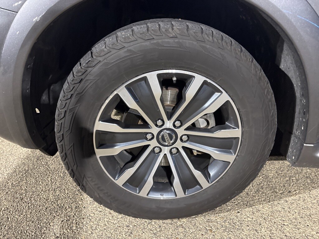 2020 Nissan Armada SL photo 4