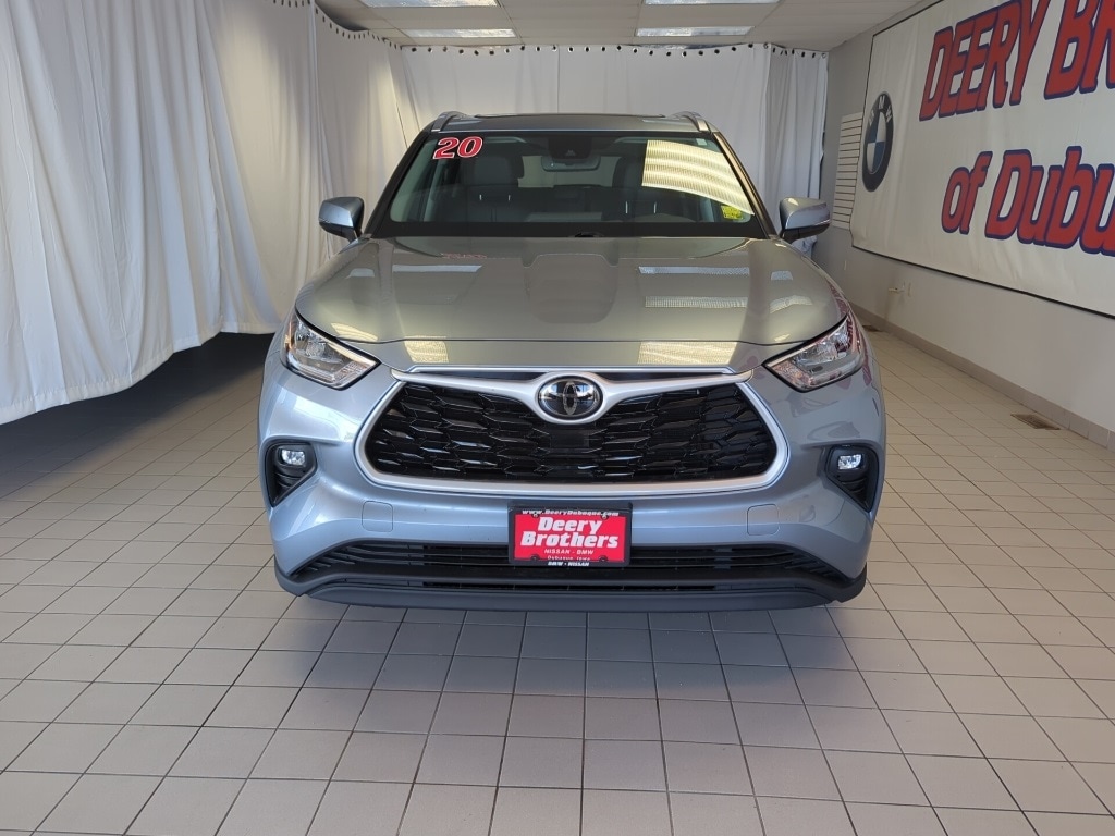Used 2020 Toyota Highlander XLE with VIN 5TDGZRBH5LS053287 for sale in Dubuque, IA
