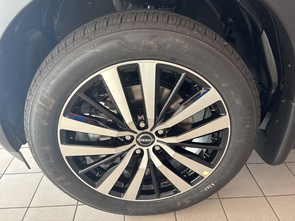 New 2025 Nissan Pathfinder Platinum SUV