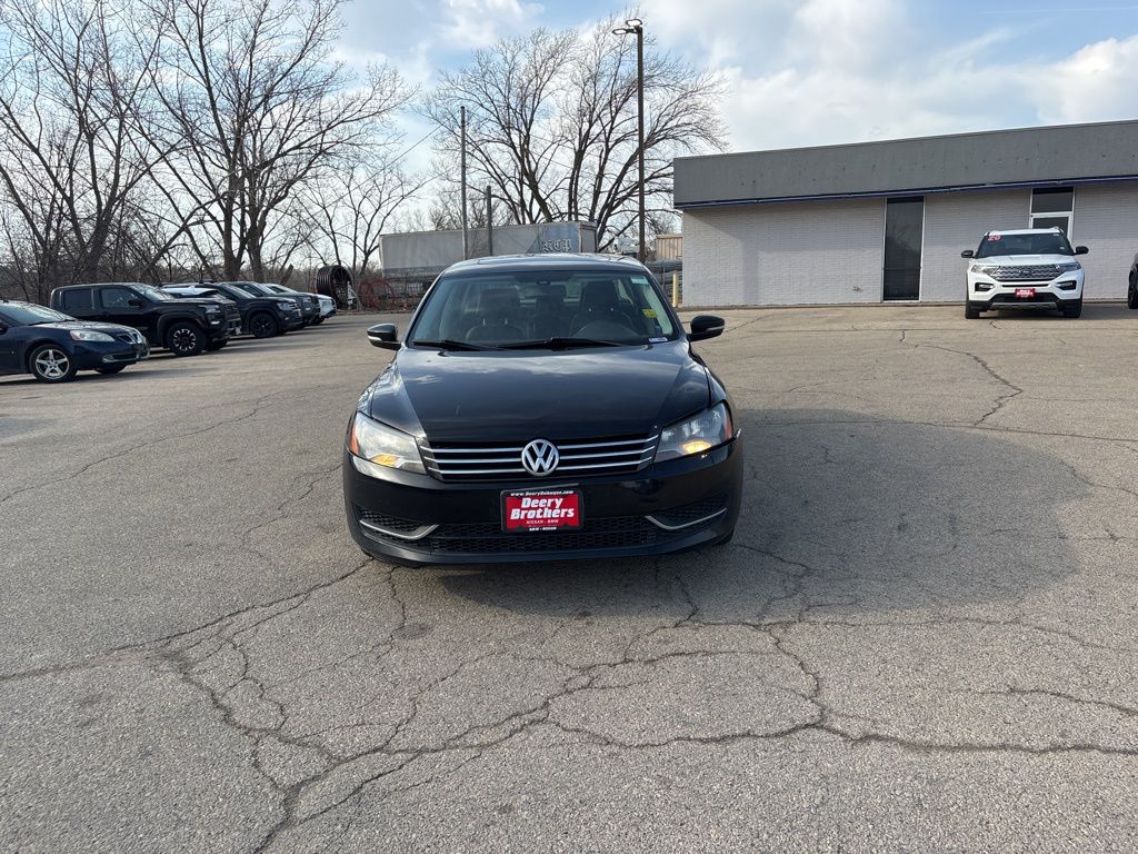 Used 2013 Volkswagen Passat SE with VIN 1VWBH7A30DC092098 for sale in Dubuque, IA