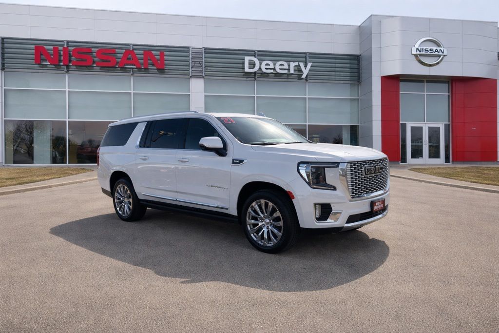 2021 GMC Yukon Denali AWD's photo