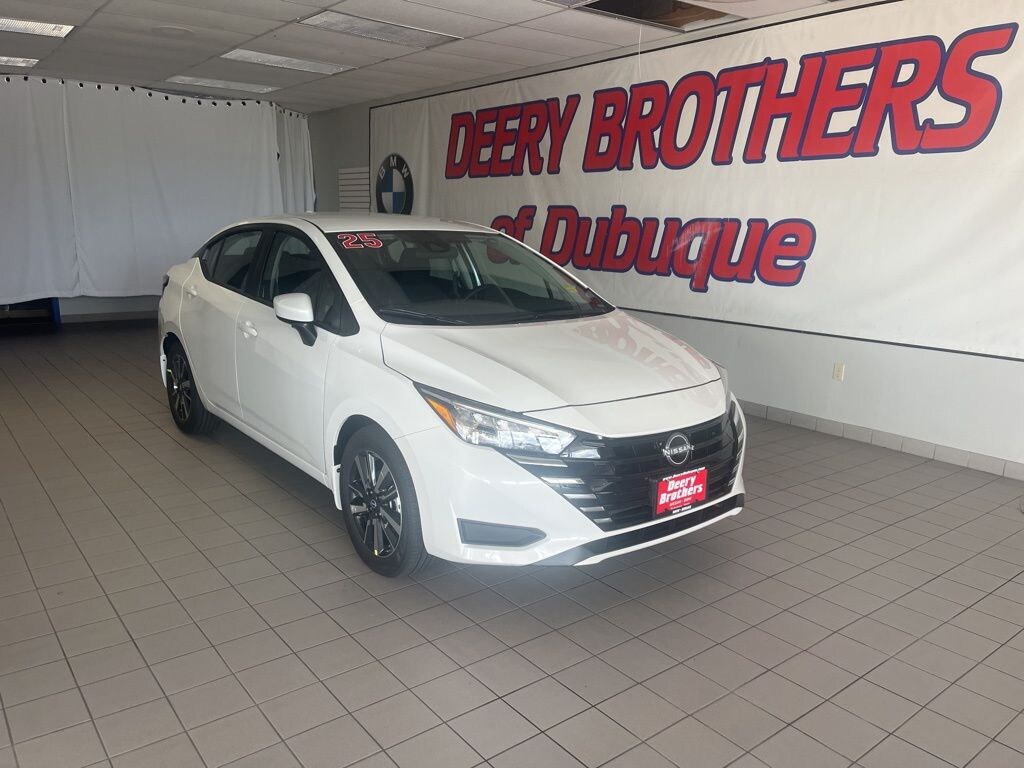 New 2025 Nissan Versa 1.6 SV Sedan