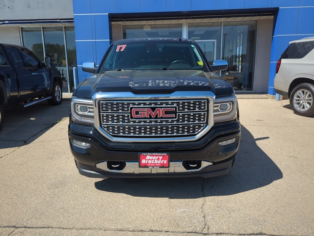 Used 2017 GMC Sierra 1500 Denali Denali with VIN 3GTU2PEJ0HG284081 for sale in Dubuque, IA