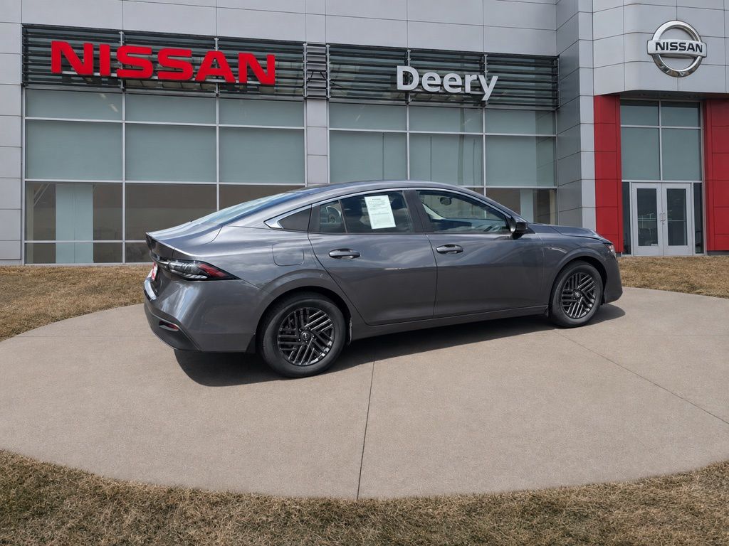 2026 Nissan Sentra SV - Photo 16
