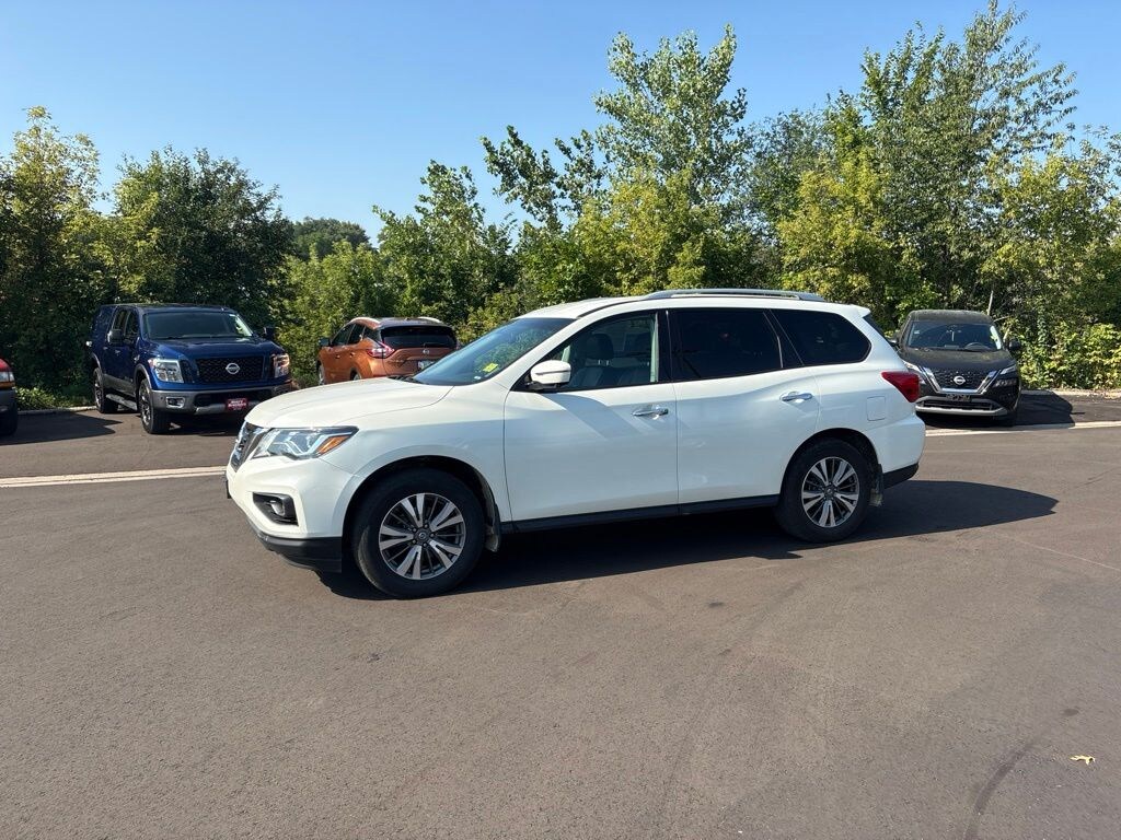 Used 2017 Nissan Pathfinder SL SUV