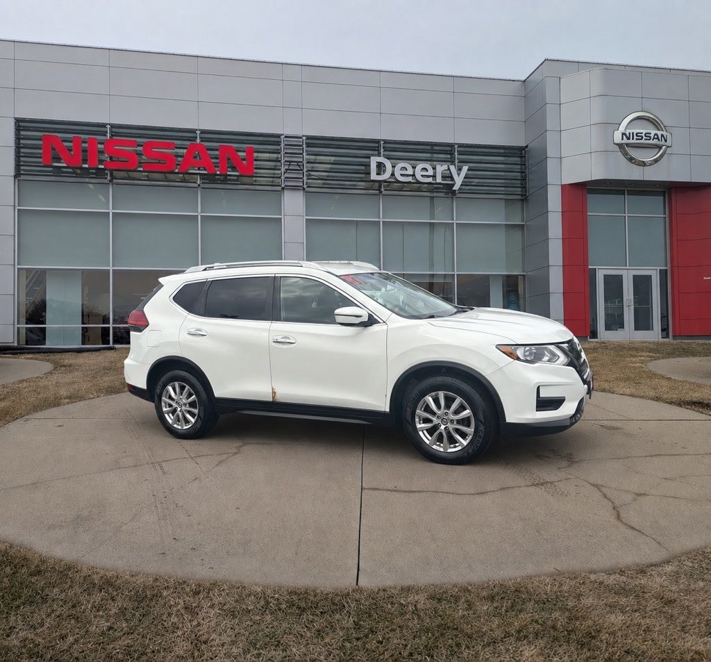 Used 2017 Nissan Rogue SV SUV