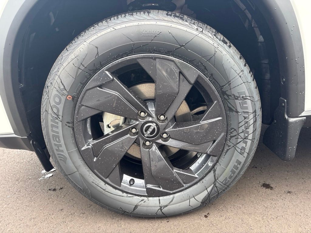 New 2026 Nissan Rogue SV SUV