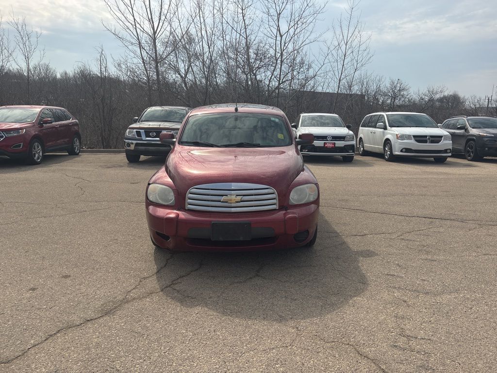 Used 2008 Chevrolet HHR LT with VIN 3GNDA23D98S536448 for sale in Dubuque, IA