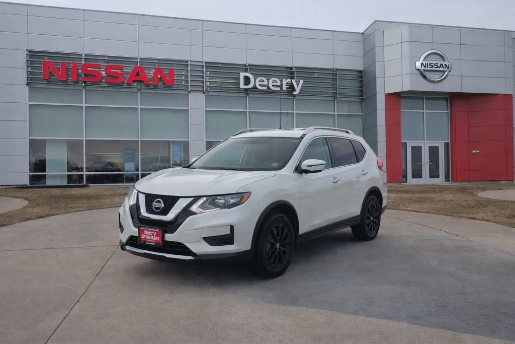 Used 2018 Nissan Rogue SV SUV