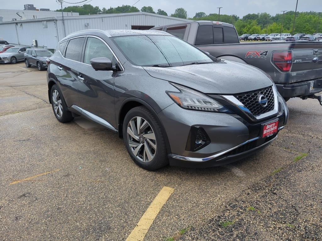 Used 2019 Nissan Murano SL with VIN 5N1AZ2MS4KN143021 for sale in Dubuque, IA