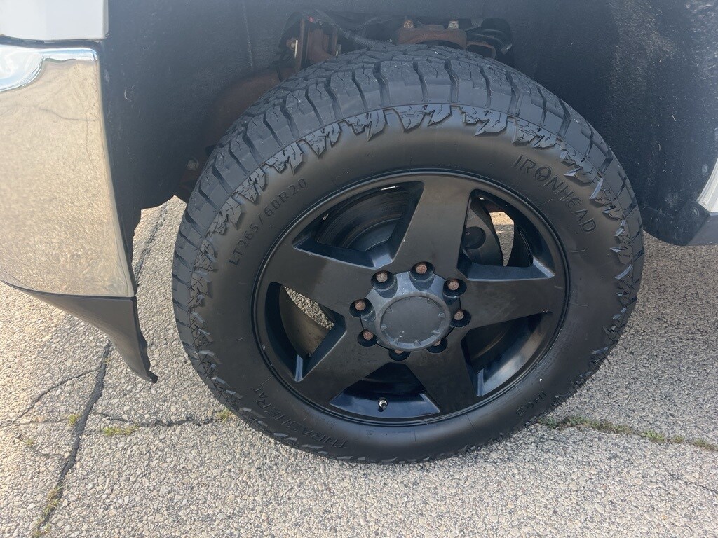 2016 Chevrolet Silverado 2500HD LT photo 4