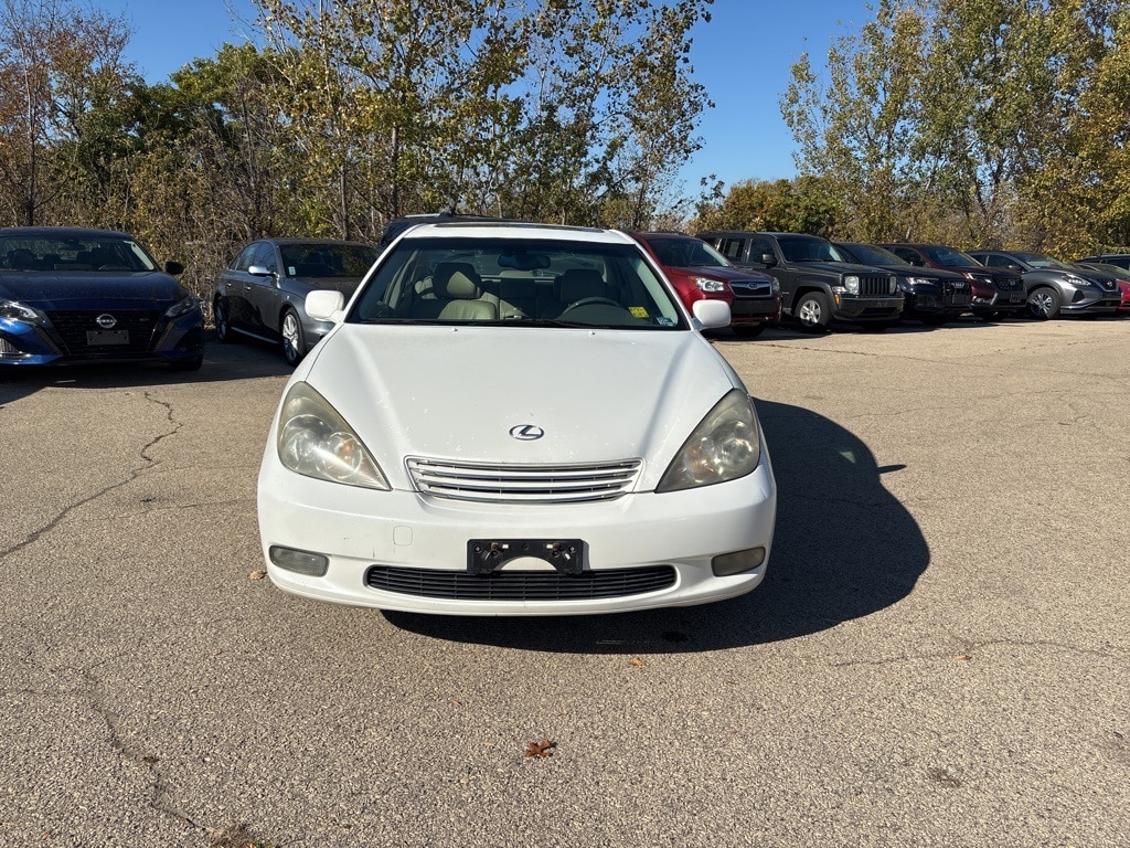 Used 2004 Lexus ES 330 with VIN JTHBA30G540020768 for sale in Dubuque, IA