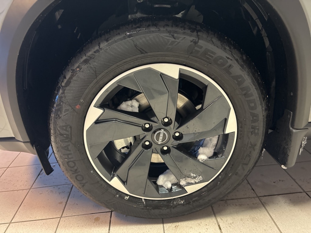 New 2026 Nissan Rogue SV SUV