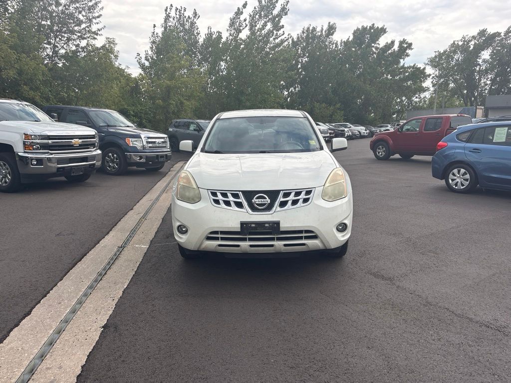 Used 2013 Nissan Rogue S with VIN JN8AS5MV4DW146006 for sale in Dubuque, IA