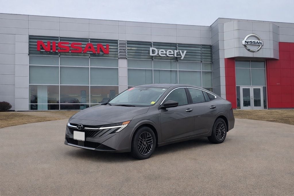 New 2026 Nissan Sentra SV Sedan