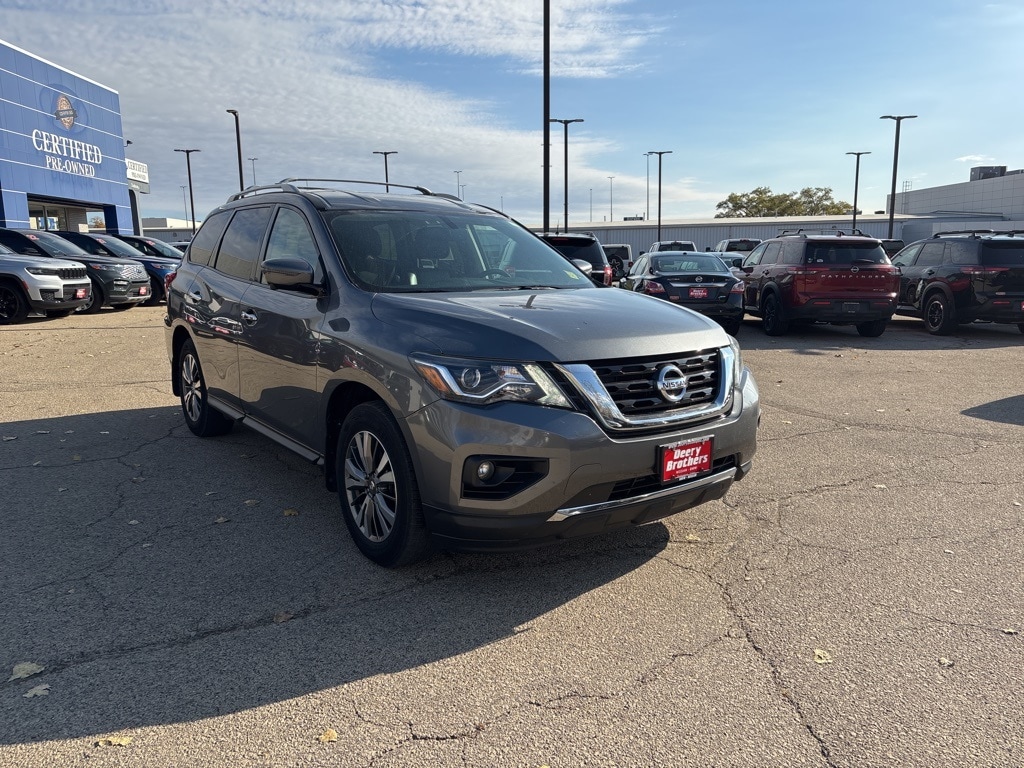 2018 Nissan Pathfinder SL