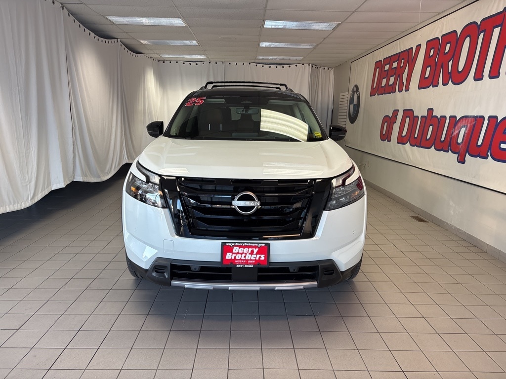 New 2025 Nissan Pathfinder Platinum SUV