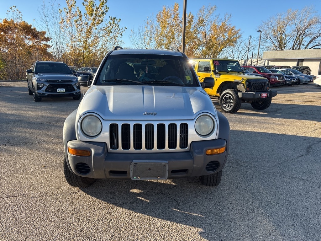 Used 2002 Jeep Liberty Sport with VIN 1J4GL48K32W291901 for sale in Dubuque, IA