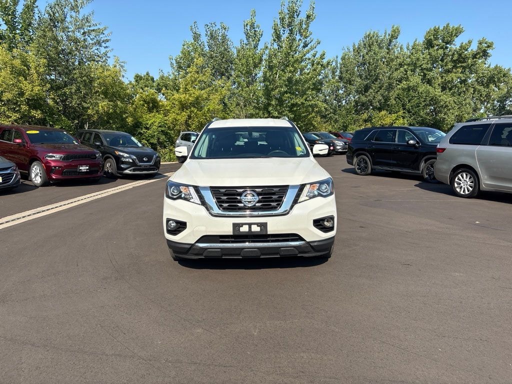Used 2017 Nissan Pathfinder SL SUV