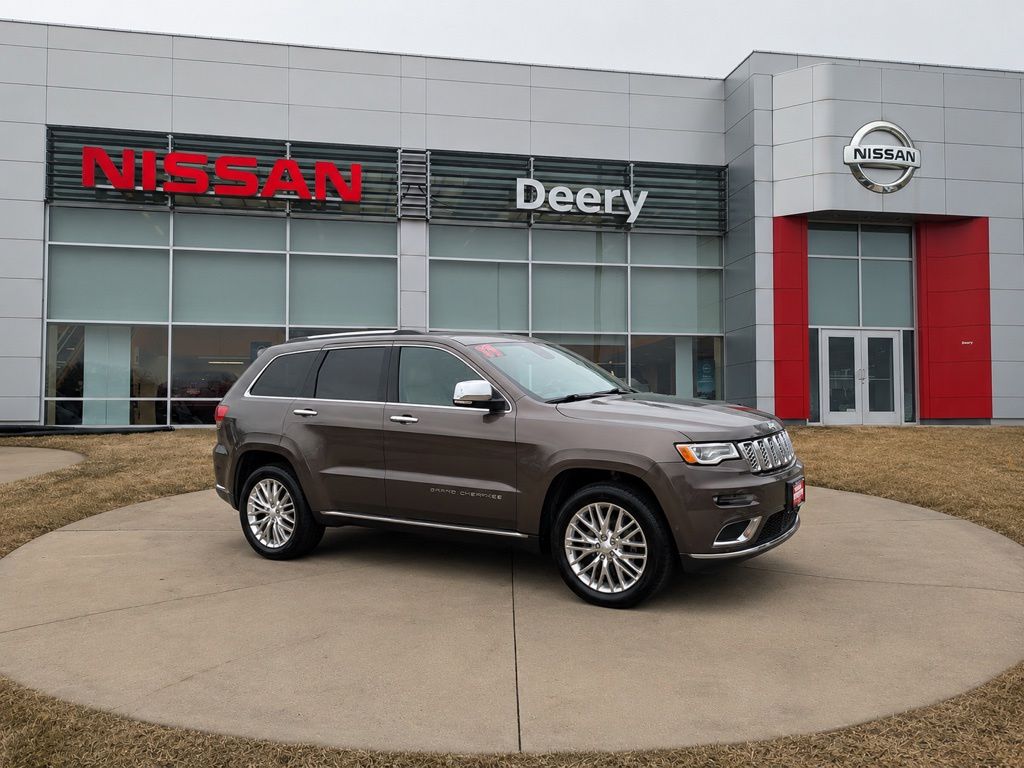 2017 Jeep Grand Cherokee Summit 4WD's photo
