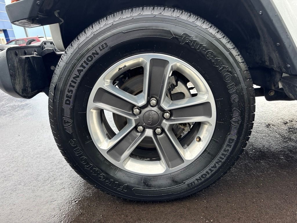Used 2019 Jeep Wrangler Unlimited Sahara 4x4 SUV