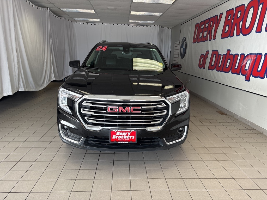 Used 2024 GMC Terrain SLT SUV