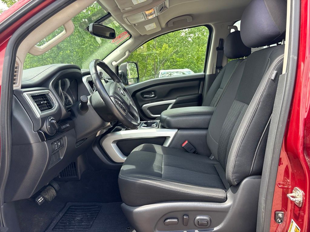 2018 Nissan Titan XD SV - Photo 6