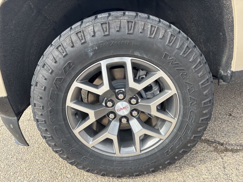 Used 2022 GMC Canyon AT4 w/Leather Truck Crew Cab