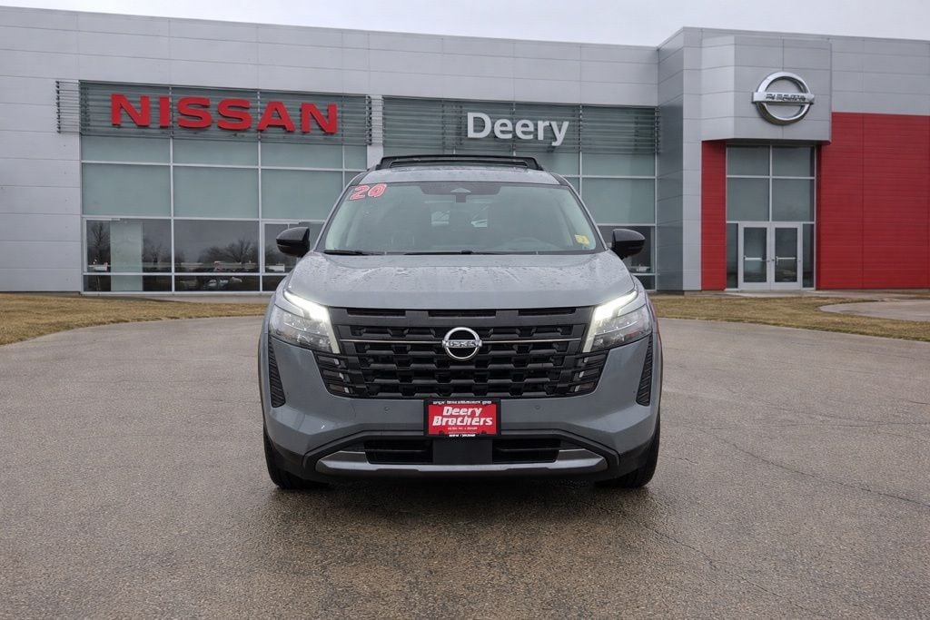 New 2026 Nissan Pathfinder Platinum SUV