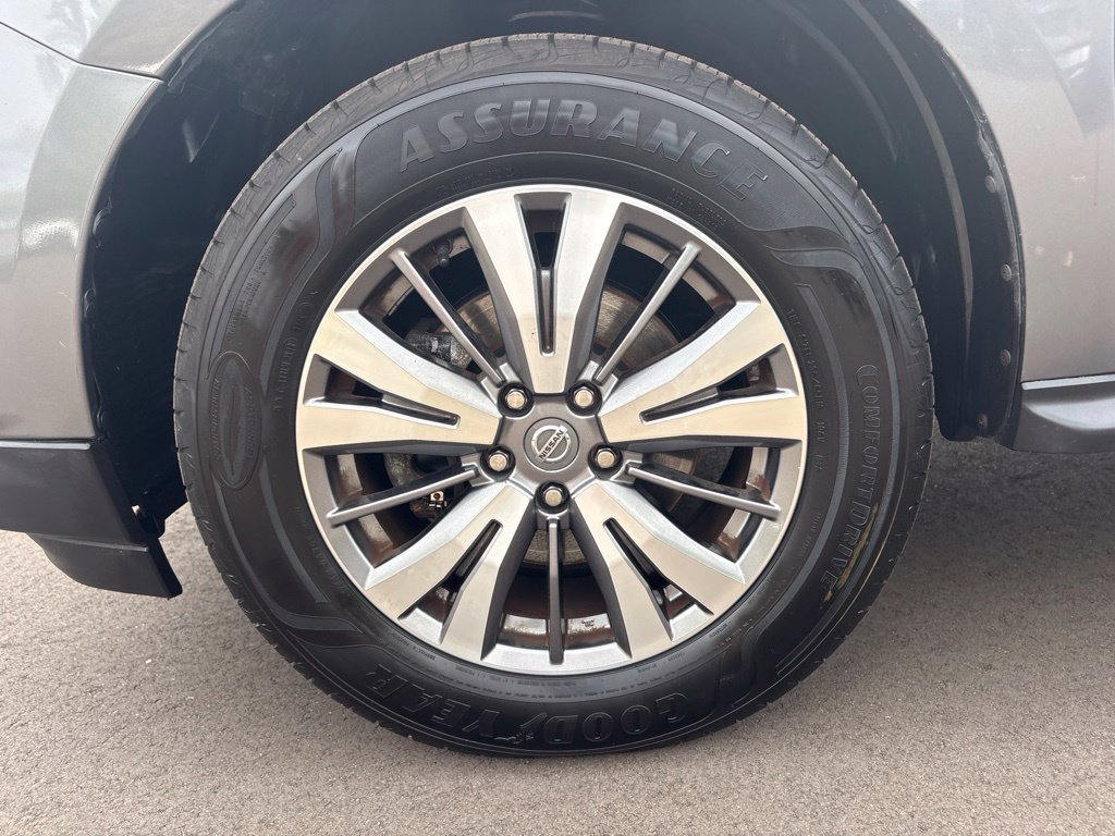 Used 2020 Nissan Pathfinder SL SUV