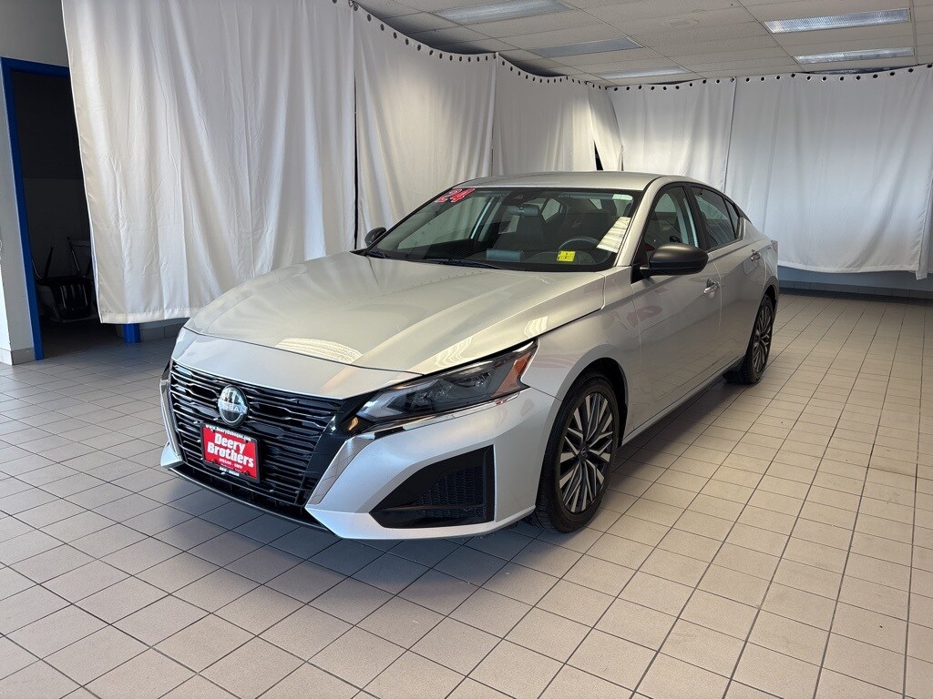 2024 Nissan Altima 2.5 SV photo 3