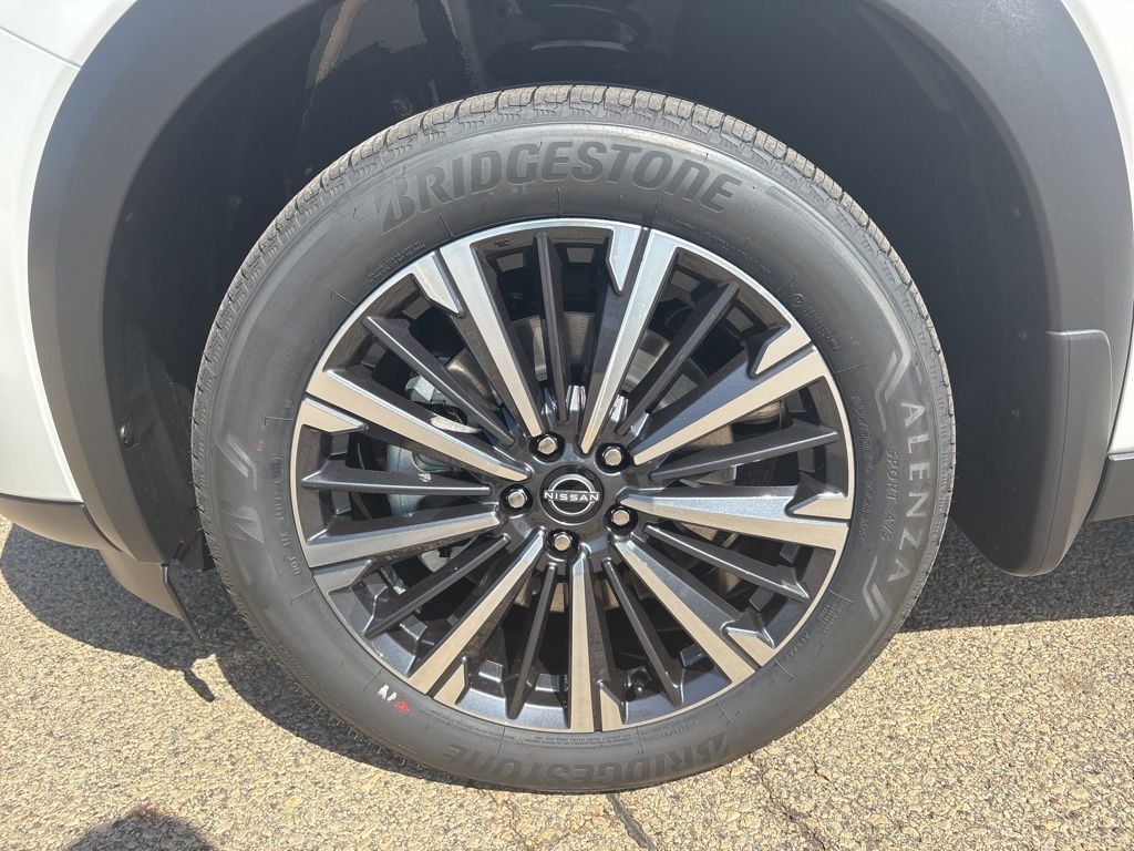 New 2026 Nissan Pathfinder Platinum SUV