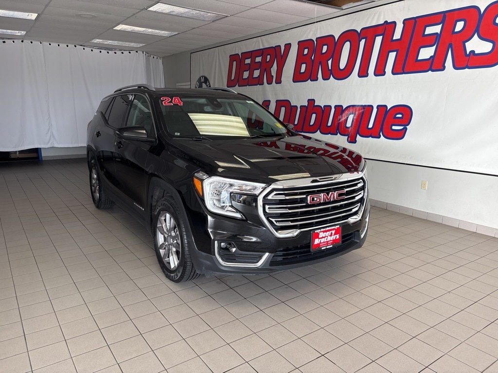 2024 GMC Terrain SLT's photo