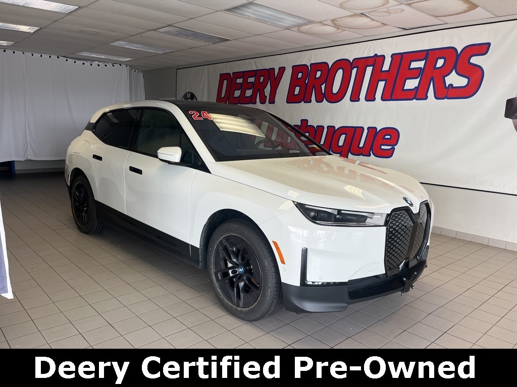 2024 BMW iX Base's photo