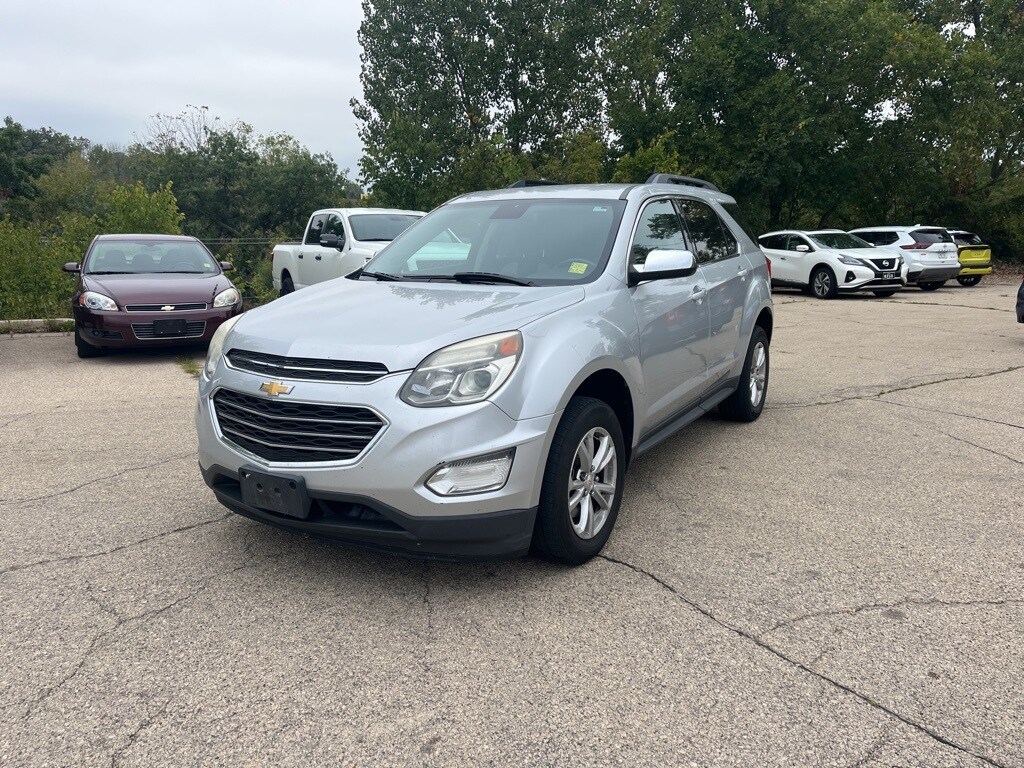 2016 Chevrolet Equinox LT photo 3
