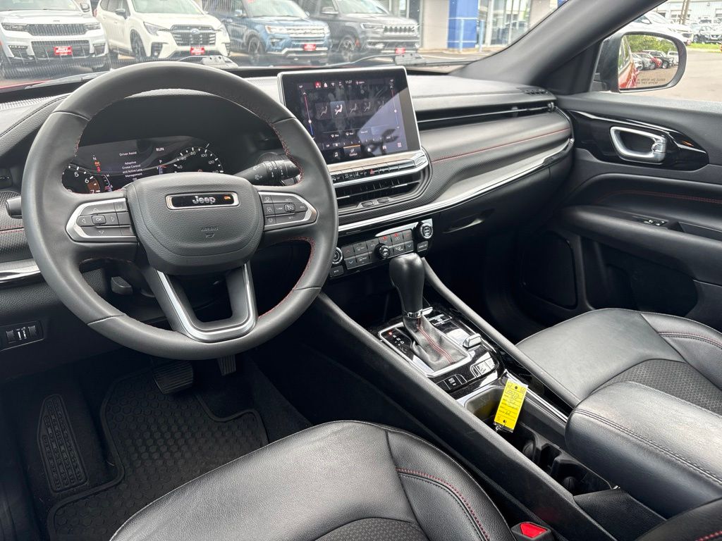 2025 Jeep Compass Trailhawk - Photo 11