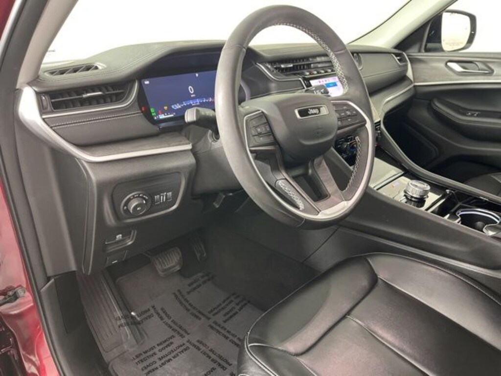 Used 2023 Jeep Grand Cherokee Limited SUV