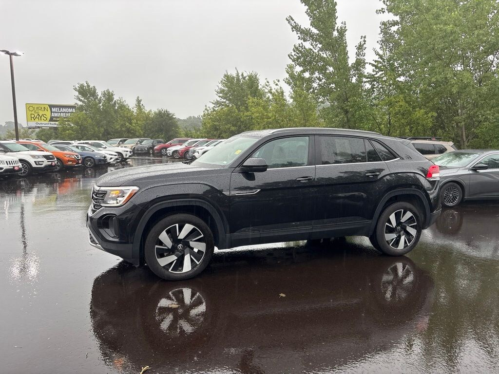 Used 2026 Volkswagen Atlas Cross Sport SE w/Technology SUV