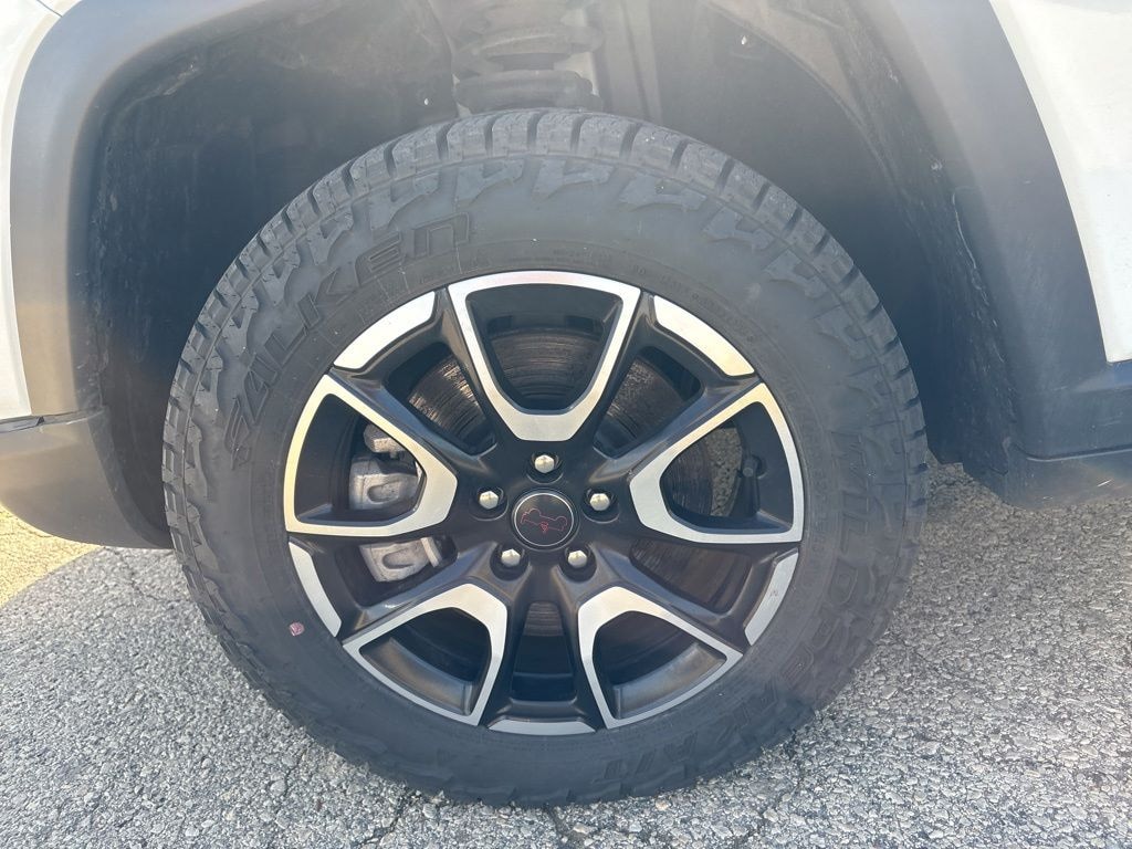 Used 2025 Jeep Compass Trailhawk SUV