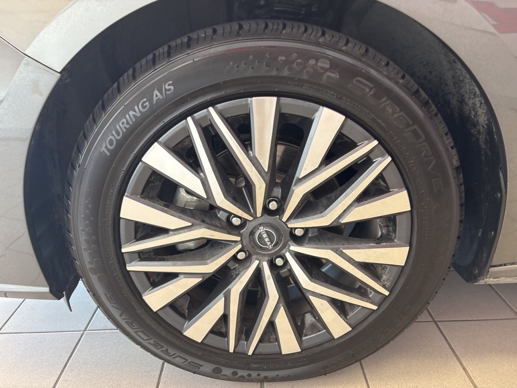 Used 2024 Nissan Altima 2.5 SV Sedan