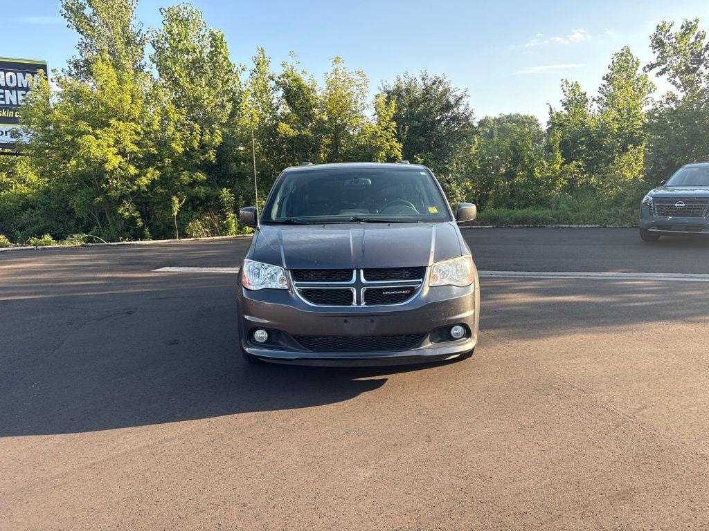 Used 2018 Dodge Grand Caravan SXT Van Passenger Van