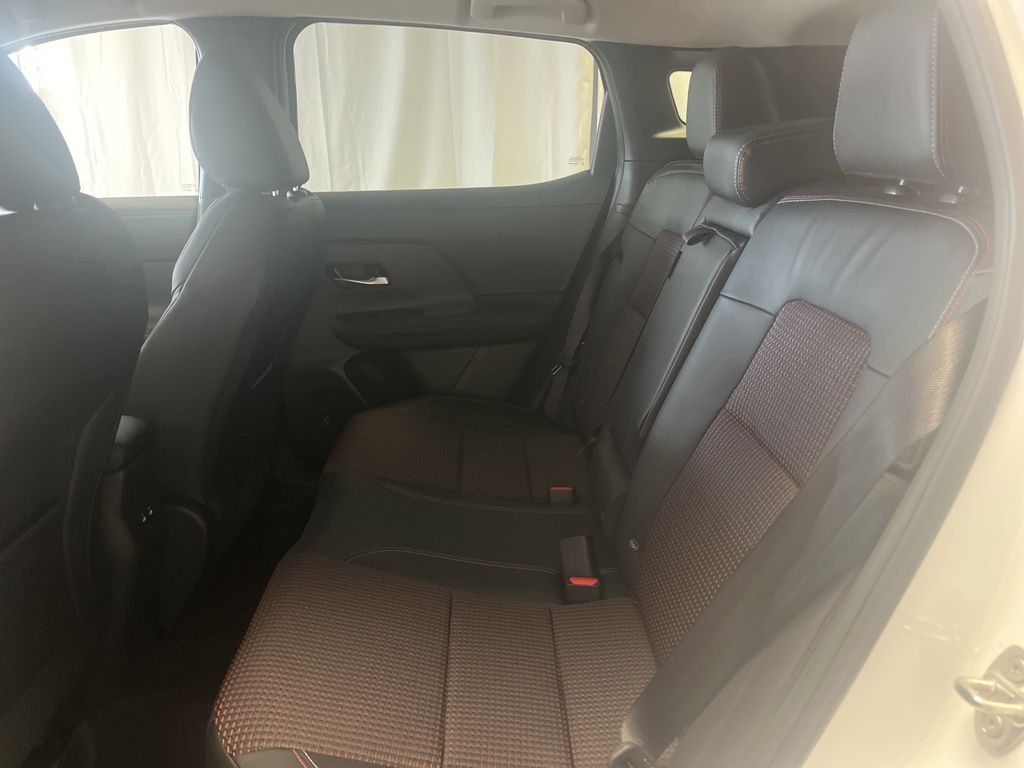 2025 Nissan Kicks SR AWD - Photo 11