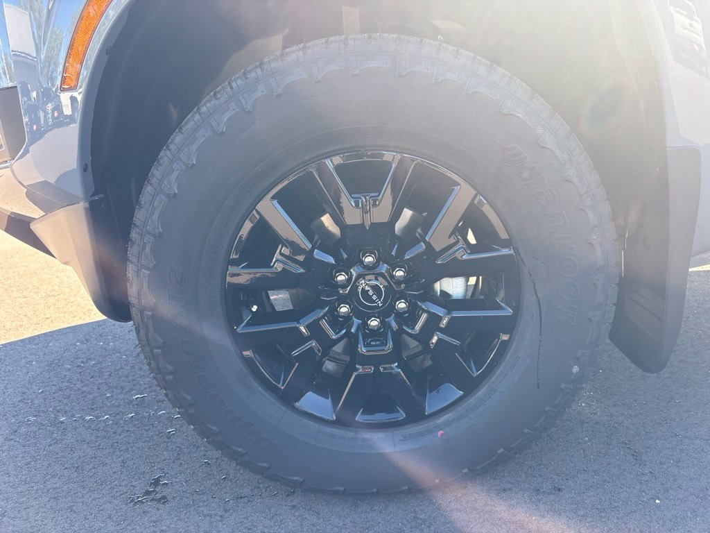New 2027 Nissan Frontier SV Truck Crew Cab