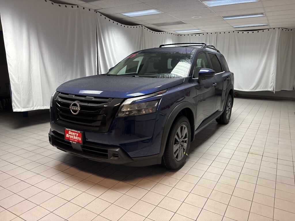 2025 Nissan Pathfinder SV photo 3