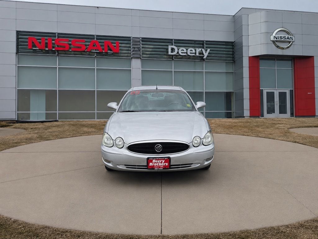 Used 2005 Buick LaCrosse CX with VIN 2G4WC532251227998 for sale in Dubuque, IA