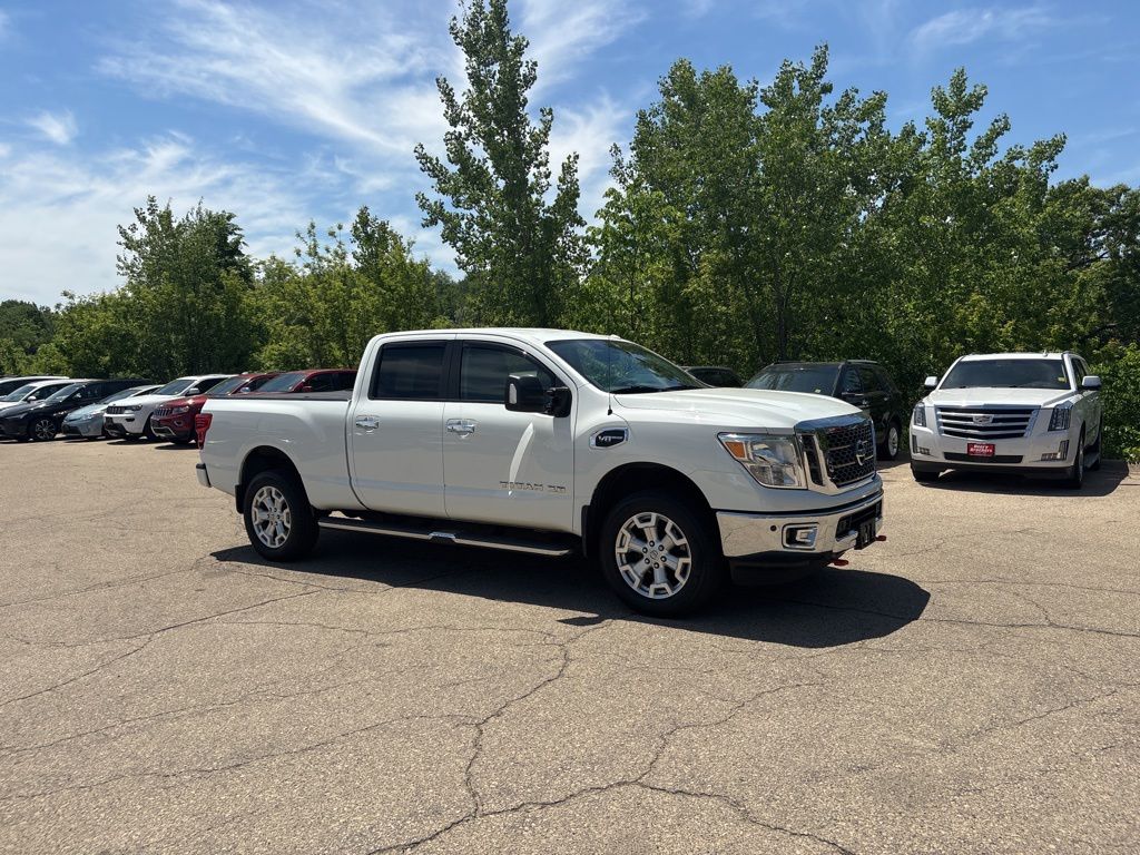 2016 Nissan Titan XD SV Crew Cab 4x4 SWB's photo