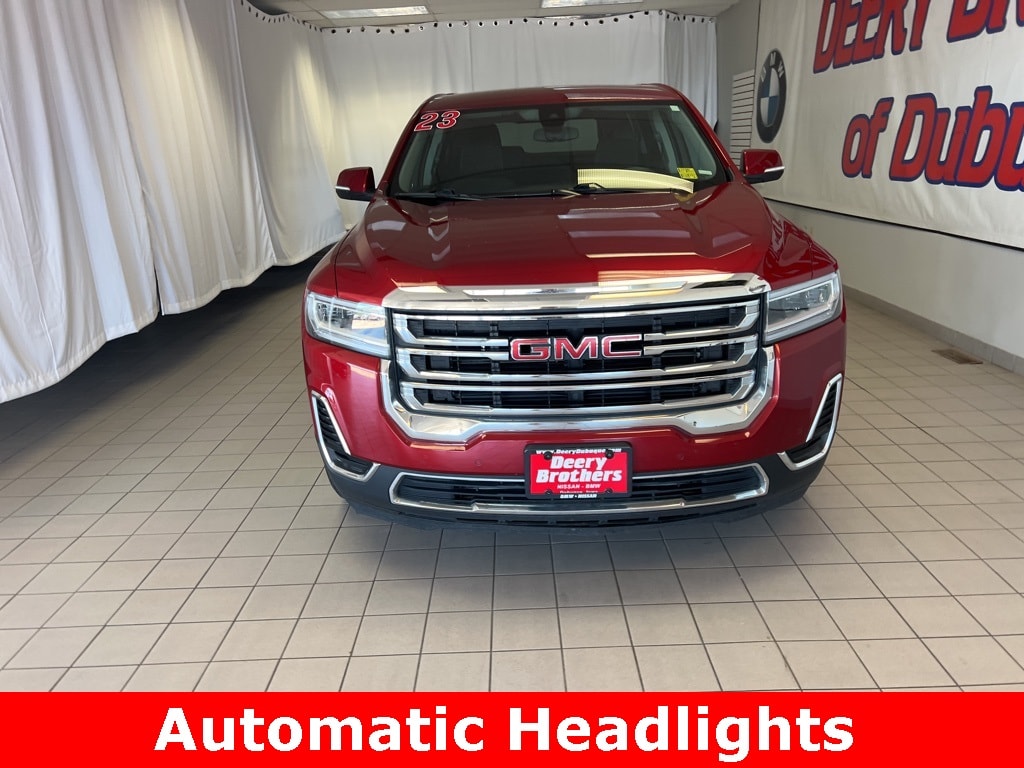 Used 2023 GMC Acadia SLE with VIN 1GKKNRL4XPZ113915 for sale in Dubuque, IA