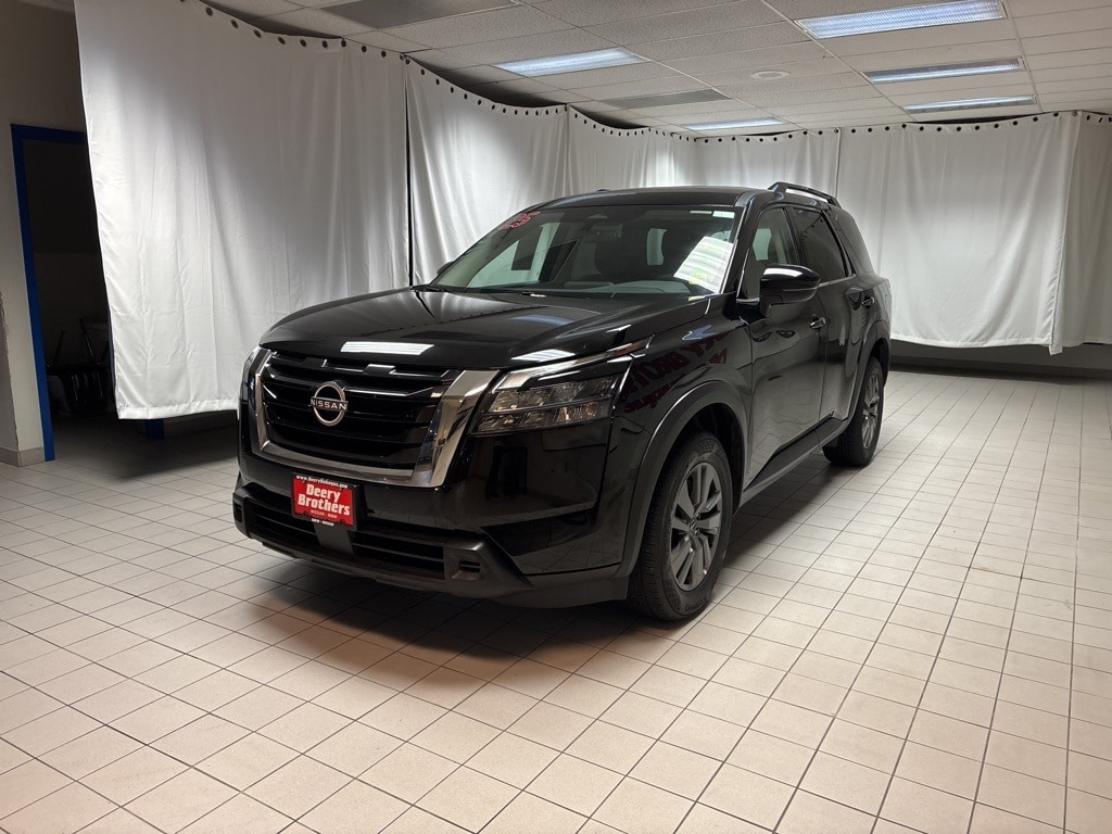 Certified 2025 Nissan Pathfinder SV SUV